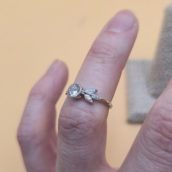 Size 6 Sterling Silver Round Cubic Zirconia With Opal Accents Ring A5884 - Picture 5 of 9